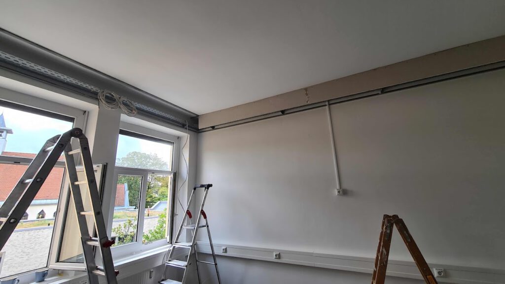 Vorbereitende Arbeiten rund ums Fenster – lokale Handwerker in Gernsbach im Einsatz